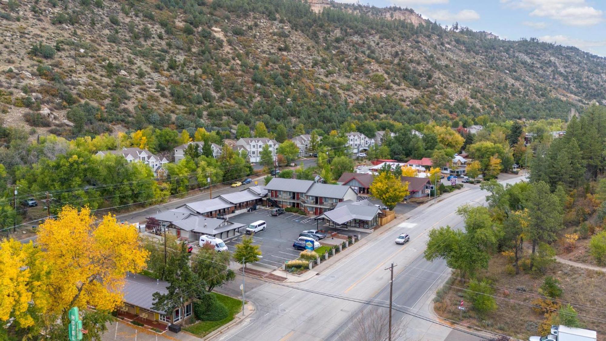 Adventure Inn Ντουράνγκο Εξωτερικό φωτογραφία